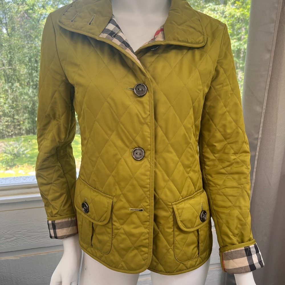 Burberry Green Utility Jacket Quilted Lightweight- Lime green